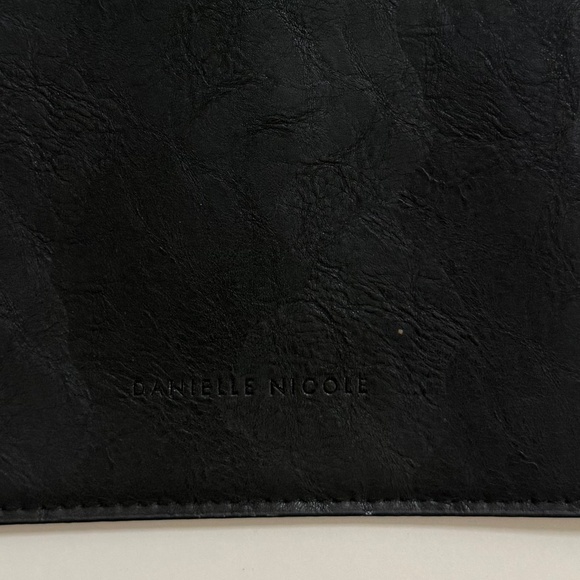 Danielle Nicole Harry Potter Horcrux Collection Helga Hufflepuff Cup Clutch Bag - Picture 3 of 7